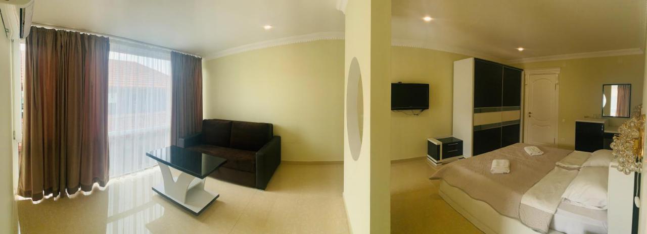 David'S Guest House Кобулети Екстериор снимка