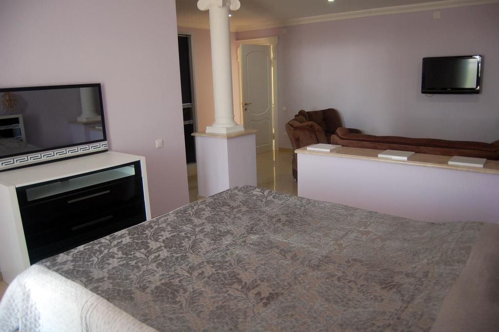 David'S Guest House Кобулети Екстериор снимка