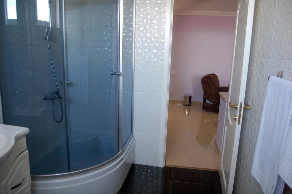 David'S Guest House Кобулети Екстериор снимка